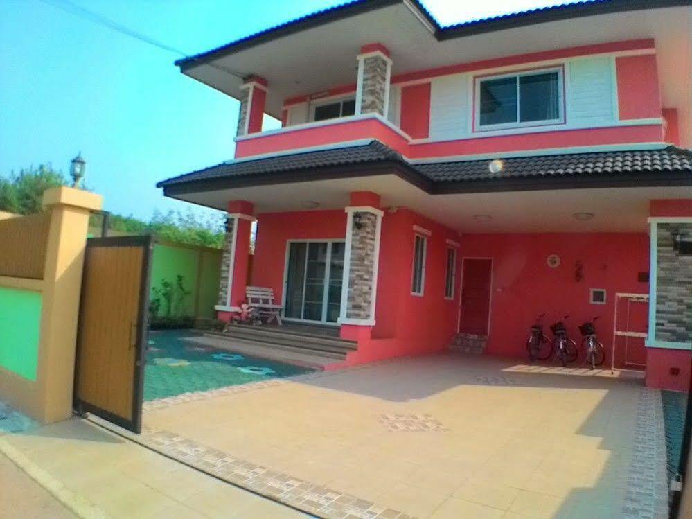 Orange Villa Chiang Mai Buitenkant foto